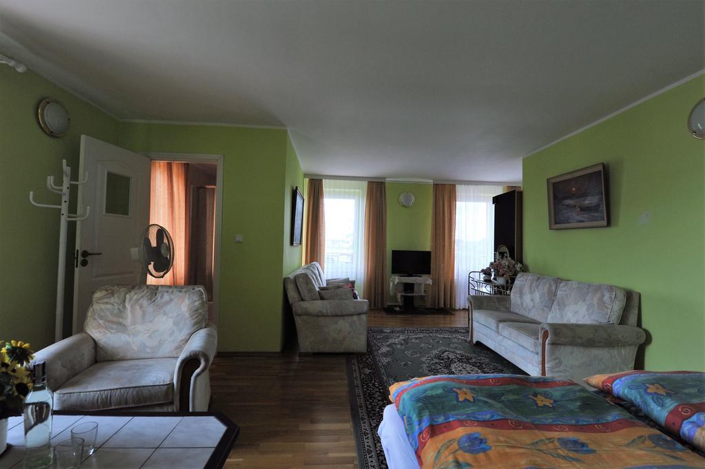 Residenz Saturn Apartment Леба Екстериор снимка